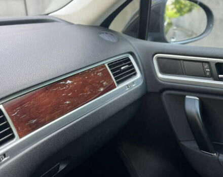 Коричневый Фольксваген Туарег, объемом двигателя 3 л и пробегом 135 тыс. км за 25100 $, фото 13 на Automoto.ua