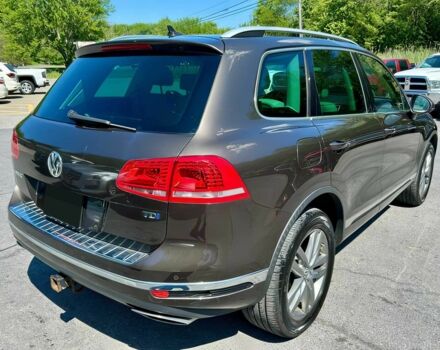 Коричневий Фольксваген Туарег, об'ємом двигуна 3 л та пробігом 73 тис. км за 4600 $, фото 3 на Automoto.ua