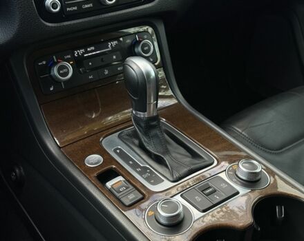 Коричневый Фольксваген Туарег, объемом двигателя 3 л и пробегом 152 тыс. км за 29999 $, фото 13 на Automoto.ua