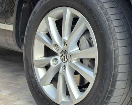 Коричневый Фольксваген Туарег, объемом двигателя 2.97 л и пробегом 160 тыс. км за 29000 $, фото 1 на Automoto.ua