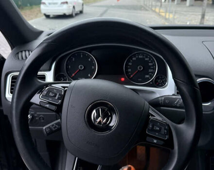 Коричневый Фольксваген Туарег, объемом двигателя 2.97 л и пробегом 136 тыс. км за 34000 $, фото 12 на Automoto.ua