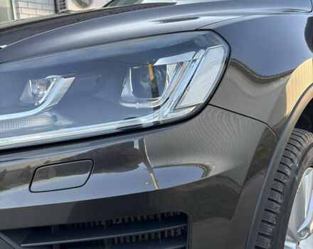 Коричневий Фольксваген Туарег, об'ємом двигуна 3 л та пробігом 154 тис. км за 33300 $, фото 3 на Automoto.ua