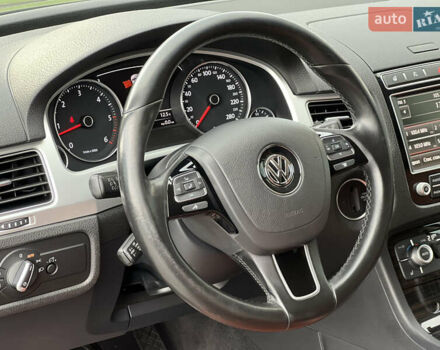 Коричневый Фольксваген Туарег, объемом двигателя 3 л и пробегом 220 тыс. км за 29800 $, фото 30 на Automoto.ua