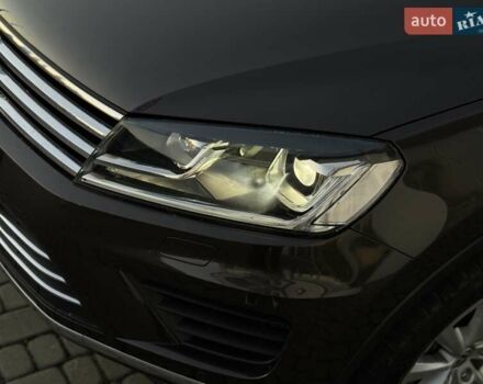 Коричневий Фольксваген Туарег, об'ємом двигуна 2.97 л та пробігом 220 тис. км за 28990 $, фото 28 на Automoto.ua
