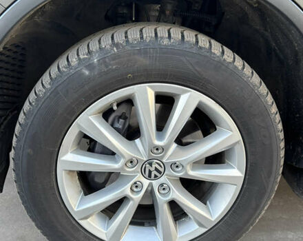 Коричневий Фольксваген Туарег, об'ємом двигуна 3 л та пробігом 154 тис. км за 33300 $, фото 7 на Automoto.ua