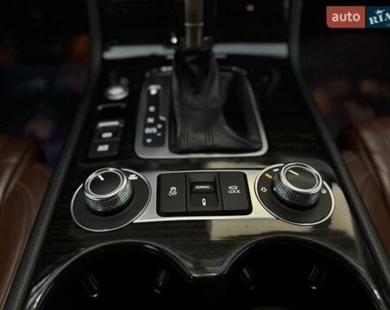 Коричневий Фольксваген Туарег, об'ємом двигуна 2.97 л та пробігом 220 тис. км за 28990 $, фото 53 на Automoto.ua