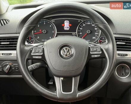 Коричневый Фольксваген Туарег, объемом двигателя 3 л и пробегом 220 тыс. км за 29800 $, фото 39 на Automoto.ua