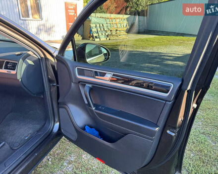 Коричневий Фольксваген Туарег, об'ємом двигуна 2.97 л та пробігом 256 тис. км за 26000 $, фото 4 на Automoto.ua