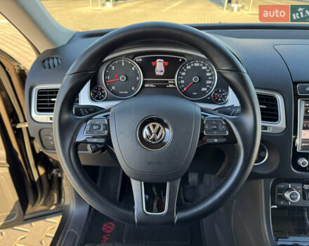 Коричневый Фольксваген Туарег, объемом двигателя 3 л и пробегом 220 тыс. км за 26500 $, фото 35 на Automoto.ua