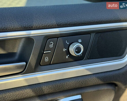 Коричневый Фольксваген Туарег, объемом двигателя 3 л и пробегом 220 тыс. км за 26500 $, фото 23 на Automoto.ua