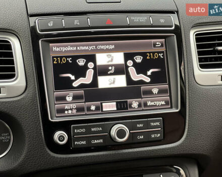 Коричневый Фольксваген Туарег, объемом двигателя 3 л и пробегом 220 тыс. км за 29800 $, фото 56 на Automoto.ua