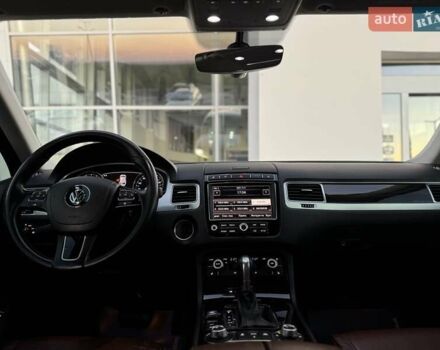 Коричневий Фольксваген Туарег, об'ємом двигуна 2.97 л та пробігом 220 тис. км за 28990 $, фото 52 на Automoto.ua