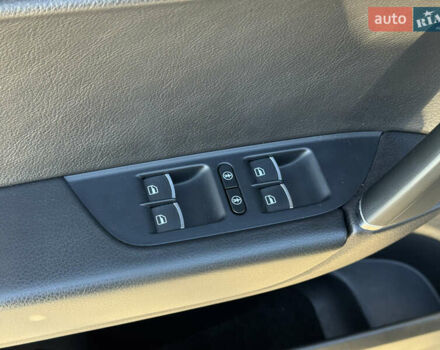 Коричневый Фольксваген Туарег, объемом двигателя 3 л и пробегом 220 тыс. км за 26500 $, фото 22 на Automoto.ua