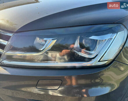 Коричневий Фольксваген Туарег, об'ємом двигуна 2.97 л та пробігом 256 тис. км за 26000 $, фото 23 на Automoto.ua