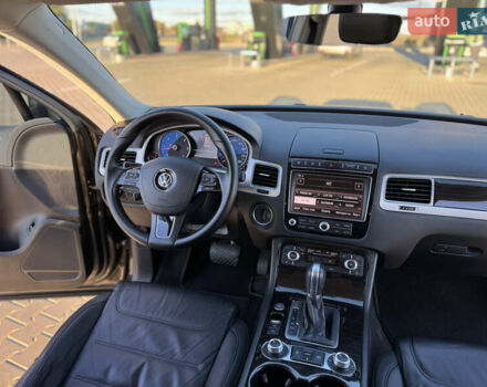 Коричневый Фольксваген Туарег, объемом двигателя 3 л и пробегом 220 тыс. км за 26500 $, фото 31 на Automoto.ua