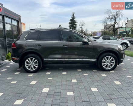 Коричневый Фольксваген Туарег, объемом двигателя 3 л и пробегом 220 тыс. км за 29800 $, фото 16 на Automoto.ua