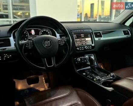 Коричневий Фольксваген Туарег, об'ємом двигуна 2.97 л та пробігом 220 тис. км за 28990 $, фото 45 на Automoto.ua