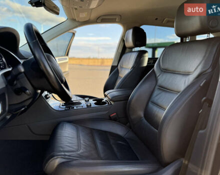 Коричневый Фольксваген Туарег, объемом двигателя 3 л и пробегом 220 тыс. км за 26500 $, фото 17 на Automoto.ua