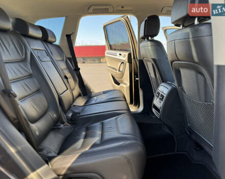 Коричневый Фольксваген Туарег, объемом двигателя 3 л и пробегом 220 тыс. км за 26500 $, фото 53 на Automoto.ua