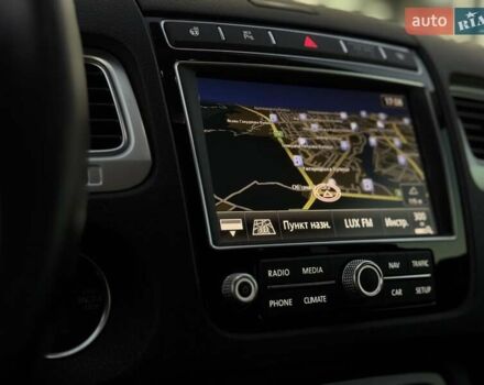 Коричневий Фольксваген Туарег, об'ємом двигуна 2.97 л та пробігом 220 тис. км за 28990 $, фото 70 на Automoto.ua