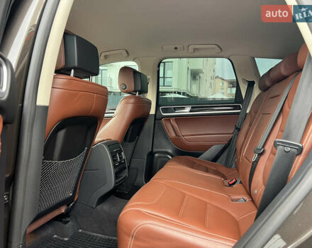 Коричневый Фольксваген Туарег, объемом двигателя 3 л и пробегом 220 тыс. км за 29800 $, фото 32 на Automoto.ua