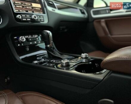 Коричневий Фольксваген Туарег, об'ємом двигуна 2.97 л та пробігом 220 тис. км за 28990 $, фото 34 на Automoto.ua