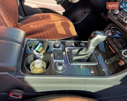 Коричневий Фольксваген Туарег, об'ємом двигуна 2.97 л та пробігом 256 тис. км за 26000 $, фото 9 на Automoto.ua