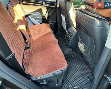 Коричневий Фольксваген Туарег, об'ємом двигуна 2.97 л та пробігом 256 тис. км за 26000 $, фото 5 на Automoto.ua