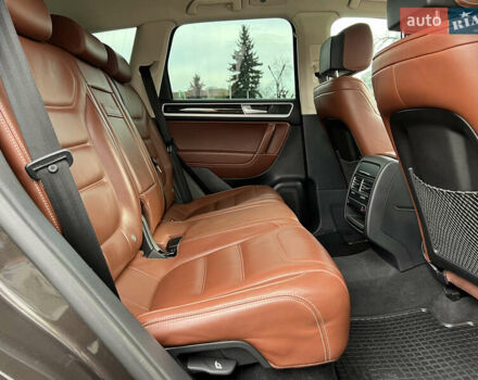 Коричневый Фольксваген Туарег, объемом двигателя 3 л и пробегом 220 тыс. км за 29800 $, фото 36 на Automoto.ua