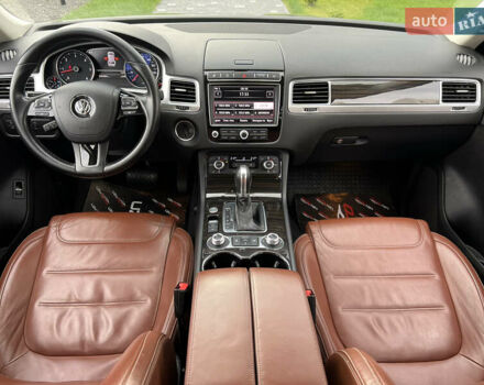 Коричневый Фольксваген Туарег, объемом двигателя 3 л и пробегом 220 тыс. км за 29800 $, фото 37 на Automoto.ua