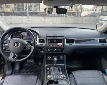 Коричневий Фольксваген Туарег, об'ємом двигуна 3 л та пробігом 257 тис. км за 28900 $, фото 5 на Automoto.ua