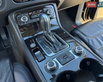 Коричневый Фольксваген Туарег, объемом двигателя 3 л и пробегом 220 тыс. км за 26500 $, фото 46 на Automoto.ua