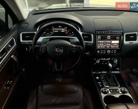 Коричневий Фольксваген Туарег, об'ємом двигуна 2.97 л та пробігом 220 тис. км за 28990 $, фото 47 на Automoto.ua