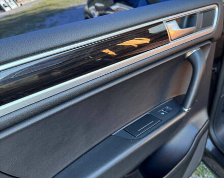 Коричневий Фольксваген Туарег, об'ємом двигуна 2.97 л та пробігом 256 тис. км за 26000 $, фото 24 на Automoto.ua