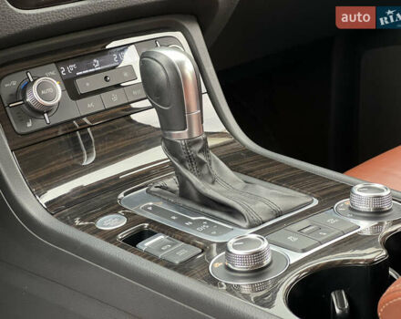 Коричневый Фольксваген Туарег, объемом двигателя 3 л и пробегом 220 тыс. км за 29800 $, фото 41 на Automoto.ua