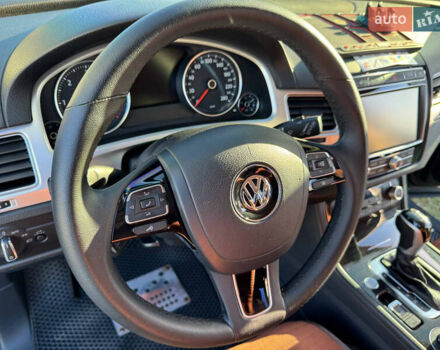 Коричневий Фольксваген Туарег, об'ємом двигуна 2.97 л та пробігом 256 тис. км за 26000 $, фото 28 на Automoto.ua