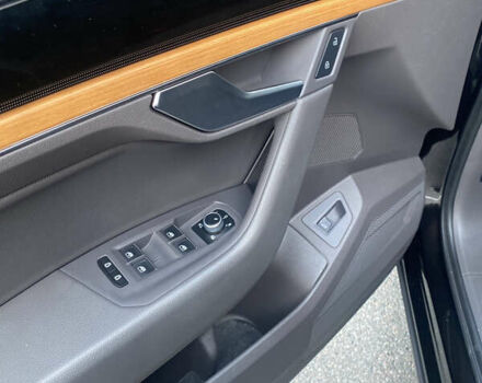 Коричневый Фольксваген Туарег, объемом двигателя 3 л и пробегом 90 тыс. км за 50000 $, фото 7 на Automoto.ua