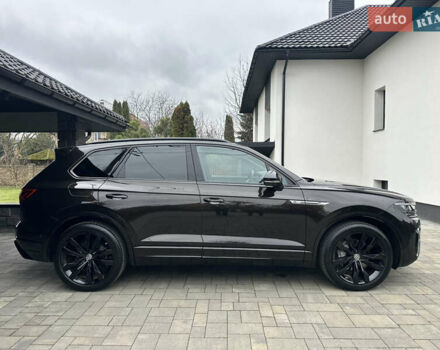 Коричневий Фольксваген Туарег, об'ємом двигуна 2.97 л та пробігом 98 тис. км за 59999 $, фото 3 на Automoto.ua