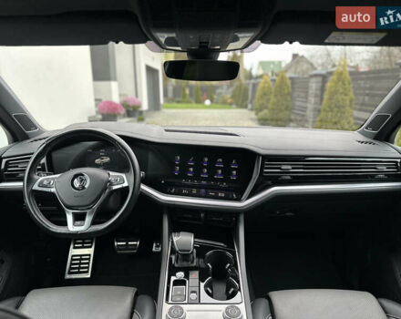 Коричневий Фольксваген Туарег, об'ємом двигуна 2.97 л та пробігом 98 тис. км за 59999 $, фото 77 на Automoto.ua