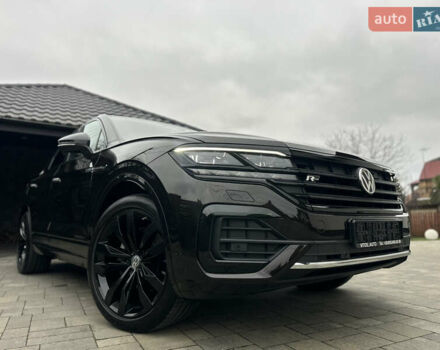 Коричневий Фольксваген Туарег, об'ємом двигуна 2.97 л та пробігом 98 тис. км за 59999 $, фото 1 на Automoto.ua