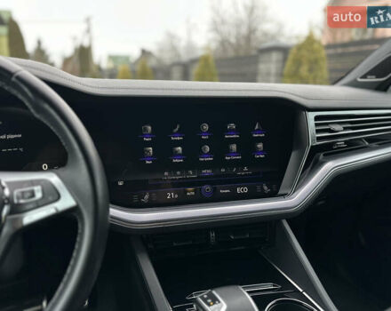 Коричневый Фольксваген Туарег, объемом двигателя 2.97 л и пробегом 98 тыс. км за 57999 $, фото 60 на Automoto.ua