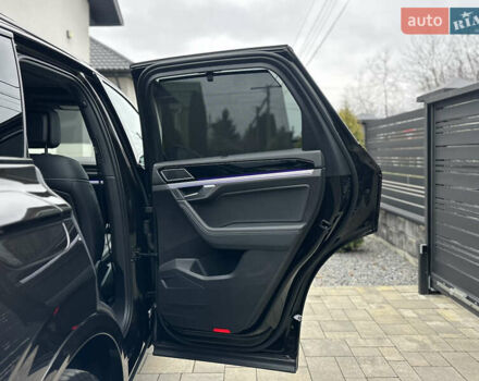 Коричневий Фольксваген Туарег, об'ємом двигуна 2.97 л та пробігом 98 тис. км за 59999 $, фото 78 на Automoto.ua