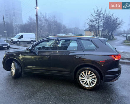 Коричневый Фольксваген Туарег, объемом двигателя 3 л и пробегом 78 тыс. км за 48000 $, фото 5 на Automoto.ua
