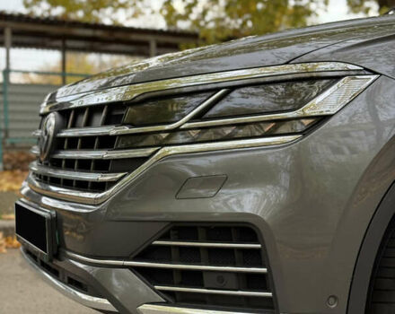 Коричневий Фольксваген Туарег, об'ємом двигуна 3 л та пробігом 100 тис. км за 48000 $, фото 2 на Automoto.ua