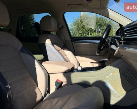 Коричневый Фольксваген Туарег, объемом двигателя 2.97 л и пробегом 96 тыс. км за 60999 $, фото 23 на Automoto.ua