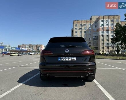 Коричневий Фольксваген Туарег, об'ємом двигуна 2.97 л та пробігом 140 тис. км за 55000 $, фото 4 на Automoto.ua