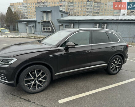 Коричневий Фольксваген Туарег, об'ємом двигуна 2.97 л та пробігом 60 тис. км за 60000 $, фото 2 на Automoto.ua