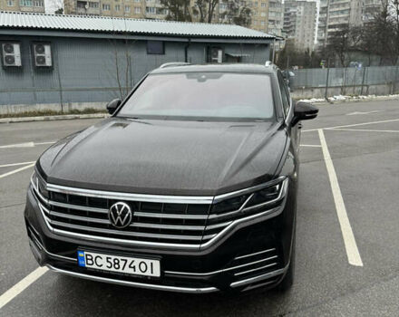 Коричневий Фольксваген Туарег, об'ємом двигуна 2.97 л та пробігом 60 тис. км за 60000 $, фото 1 на Automoto.ua