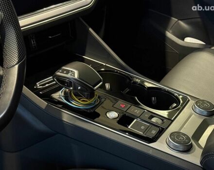 Коричневый Фольксваген Туарег, объемом двигателя 3 л и пробегом 114 тыс. км за 60990 $, фото 21 на Automoto.ua