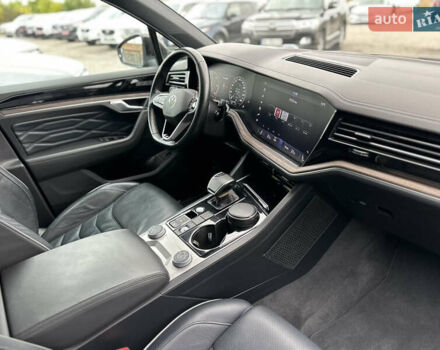 Коричневий Фольксваген Туарег, об'ємом двигуна 3 л та пробігом 106 тис. км за 55888 $, фото 15 на Automoto.ua